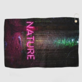 Mysterious spruce forest natuur neon magenta-teken golfhanddoek (Horizontaal)