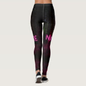 Mysterious spruce forest natuur neon magenta-teken leggings (Achterkant)