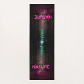 Mysterious spruce forest natuur neon magenta-teken yogamat (Achterkant)