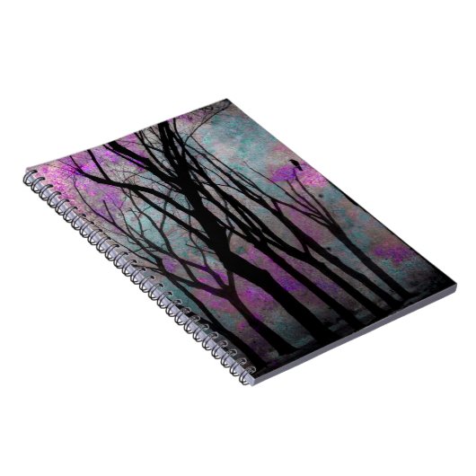 Mysterious Woodland Crow Notitieboek (Rechterzijde)