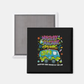 Mystery Machine Of Diagnostics Lab Week 2025 Med L Magneet (Voorkant / Achterkant)