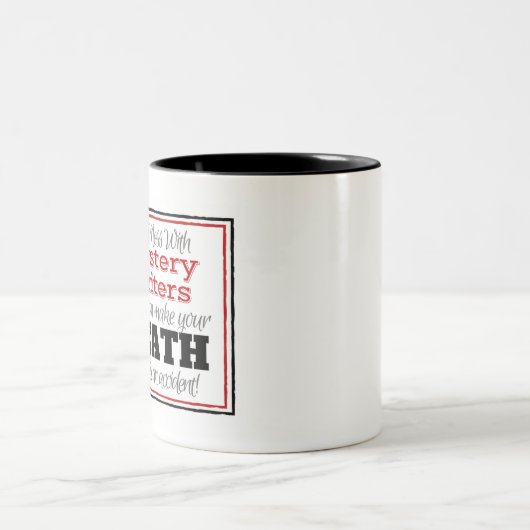 Mystery Writer Warning Mok (Center)