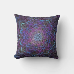 Mystic Bloom Mandala Kussen