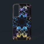 Mystic Jewel Geometric Flower Hoesje Samsung Galaxy Hoesje<br><div class="desc">Versier je telefoon met een vleugje kosmische luxe. Deze stoere, glanzende telefoonhoes heeft een boeiend abstract patroon van ingewikkelde geometrische vormen, die doen denken aan mystieke bloemen of starbursts. Het ontwerp heeft een verbluffende iriserende kwaliteit, met lichtgevende facetten die gloeien in levendige paarse kleuren, elektrische blues, teals en geel tegen...</div>