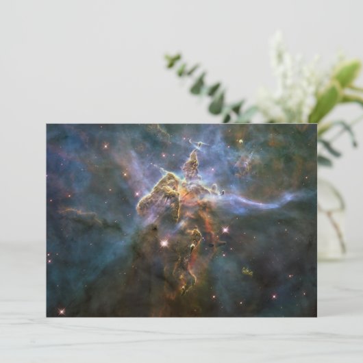 Mystic Mountain in Carina Nebula Hubble Space Feestdagenkaart (Staand voorkant)