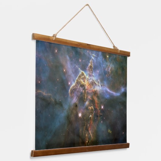 Mystic Mountain in Carina Nebula Hubble Space Hangend Wandkleed (Gebogen)