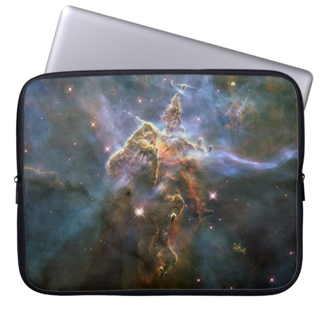 Mystic Mountain in Carina Nebula Hubble Space Laptop Sleeve (Voorkant)