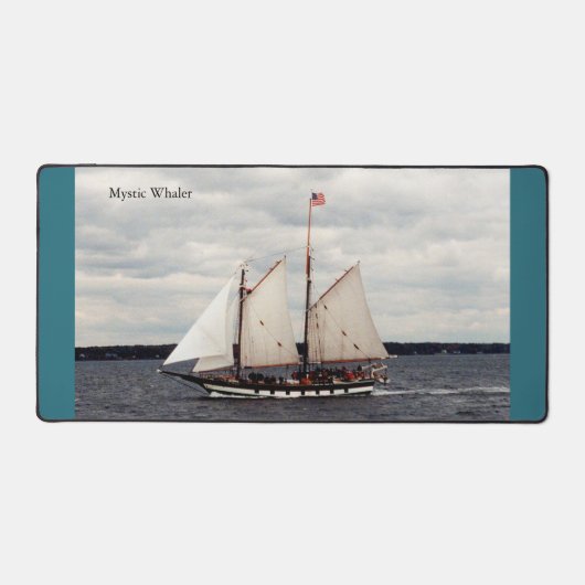 Mystic Whaler bureaumat (Voorkant)