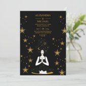 Mystical Black Gold Celestial Moon Wedding Invitat Kaart (Staand voorkant)