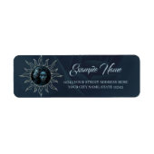 Mystical connection, mystical woman and the lion. etiket (Voorkant)