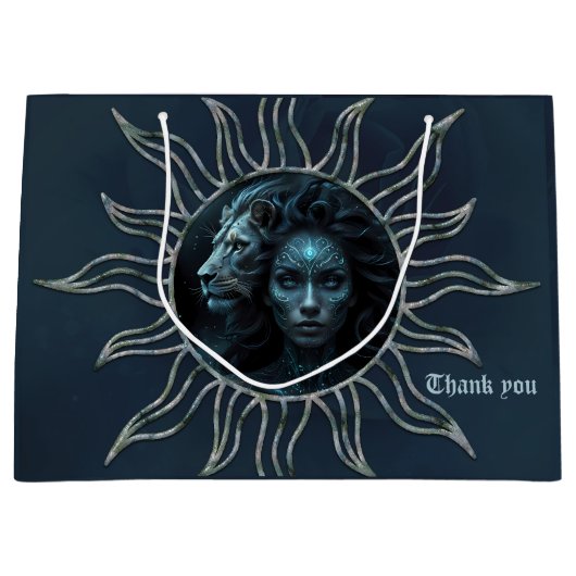 Mystical connection, mystical woman and the lion. groot cadeauzakje (Voorkant)