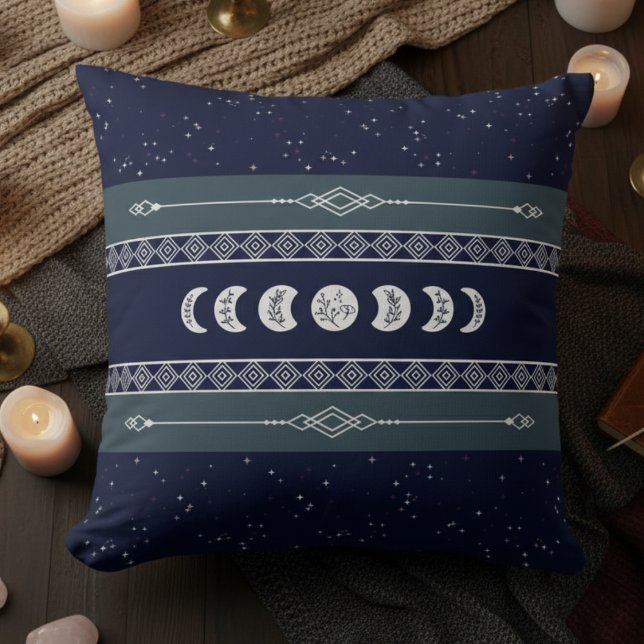 Mystical Moon Navy Blue Night Sky Kussen (Track the magic of the cosmos with this Deep Navy and Silver Lunar Phase Pillow)