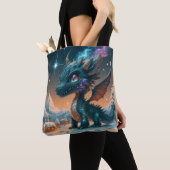 Mystiek Chibi Dragon Winterlandschap Tote Bag (Dichtbij)
