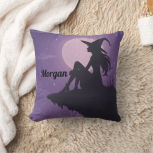 Mystieke heks silhouet onder maanlicht cadeau kussen