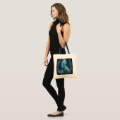Mystieke pauw in betoverd bos tote bag (Voorkant (model))