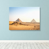 Mystieke piramides canvas afdruk (Insitu (Houten vloer))