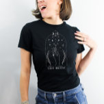 Mystieke Tarot Kaart Bachelorette Feest De Bruid T-shirt<br><div class="desc">Dit ontwerp heeft een mystiek tarotkaartontwerp met moderne hemelse lettertypen. Bekijk het hele collectie voor meer overeenkomende objecten!</div>