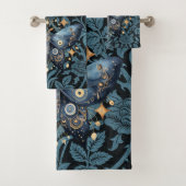 Mystieke Waterverf Blauwe en Gouden Nachtmot Bad Handdoek (Insitu)