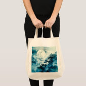 Mystisch maanverlicht berglandschap tote bag (Voorkant (product))