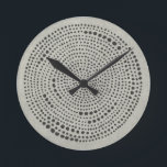 Mythos - Cirkel Ronde Klok<br><div class="desc">Mythos I van Chariklia Zarris. Het ontwerp van de cirkel dat uit veelvoudige stippen tegen een neutrale achtergrond wordt samengesteld.</div>