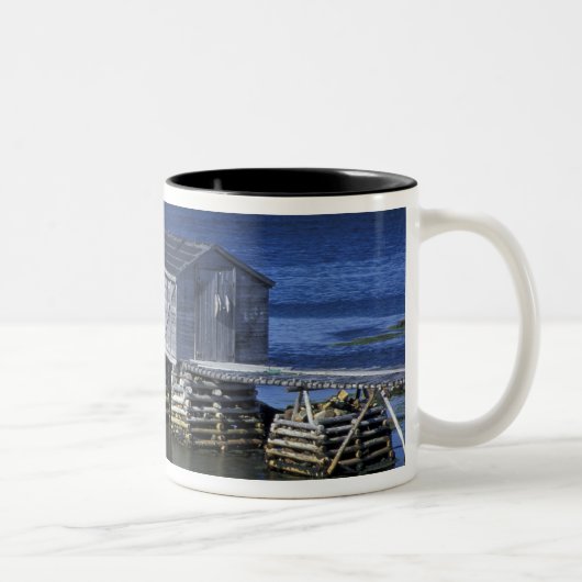 N.A., Canada, Newfoundland, Durrell. Gevist Tweekleurige Koffiemok (Rechts)