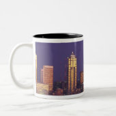 N.A., VS, Washington, Seattle Seattle skyline Tweekleurige Koffiemok (Links)