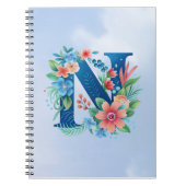 N blue monogram with flowers notitieboek (Voorkant)