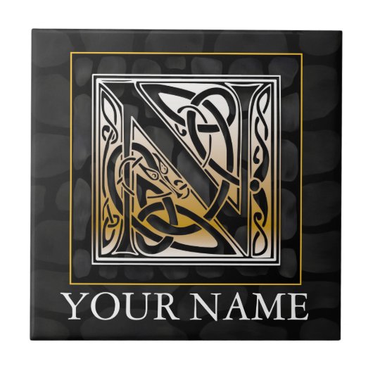 N "Jouw naam" Celtic Black Stone Monogram Tegel Tegeltje (Voorkant)