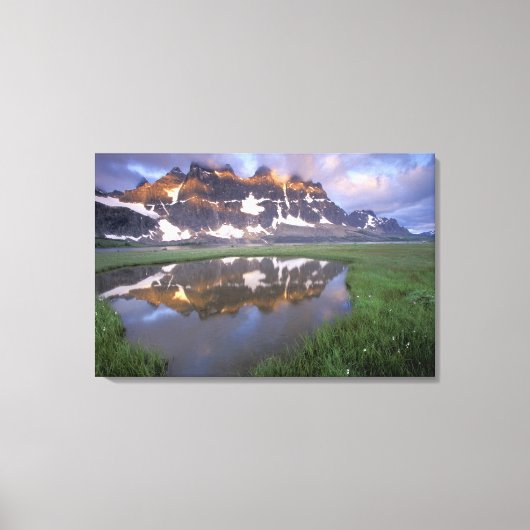 NA, Canada, Alberta, Tonoquin Valley. Jasper Canvas Afdruk (Voorkant)