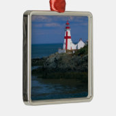 NA, Canada, New Brunswick, Campobello Island. 4 Metalen Ornament (Rechts)