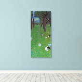 Na de regen, de tuinkippen door Gustav Klimt Canvas Afdruk (Insitu (Houten vloer))