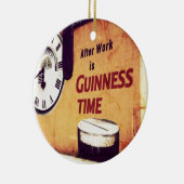 Na het werk keramisch ornament (Rechts)