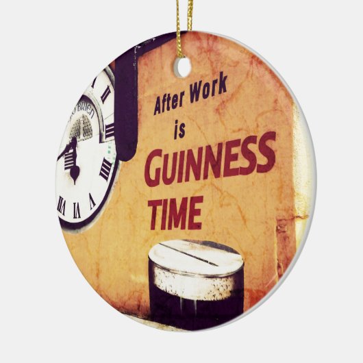 Na het werk keramisch ornament (Links)