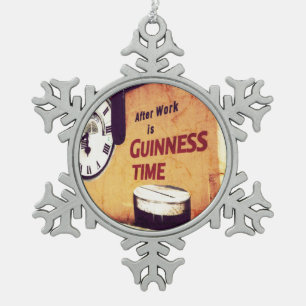 Na het werk tin sneeuwvlok ornament