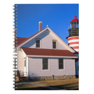 NA, VS, Maine. West Quoddy vuurtoren bij Notitieboek