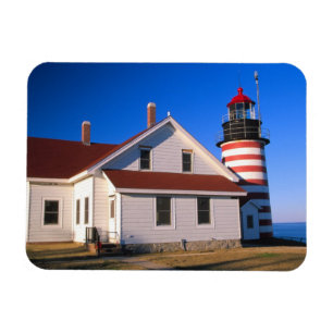 NA, VS, Maine.  West Quoddy vuurtoren nabij Magneet