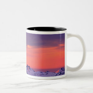 NA, VS, Oregon, The Three Sisters Mountains Tweekleurige Koffiemok