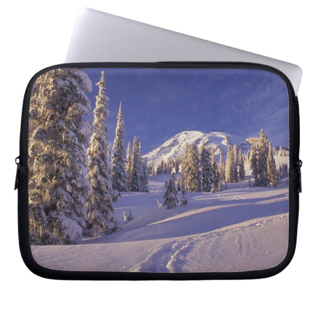 NA, VS, Washington, Mt. Rainier NP, Sneeuwschoen Laptop Sleeve (Voorkant)