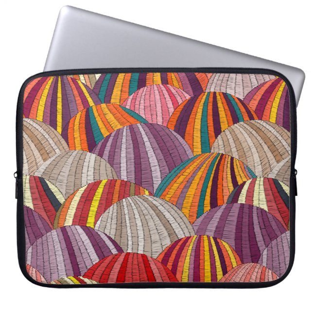 Naadloos geborduurd golvend patroon. Zonneweiden Laptop Sleeve (Voorkant)