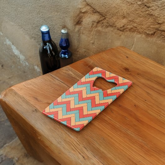 Naadloos geometrisch vormpatroon creditkaart flessenopener