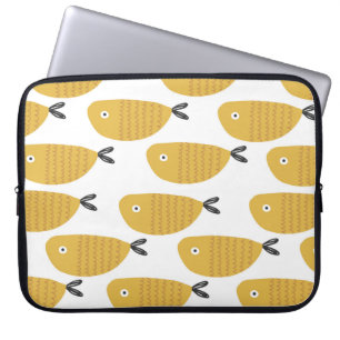 Naadloos kinderachtig patroon met grappige vissen. laptop sleeve