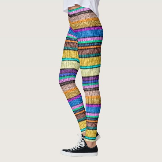Naadloos patroon 1 met gekleurde breistaven leggings (Links)