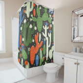 naadloos patroon met cactus op zwarte achtergrond. douchegordijn (In situ)