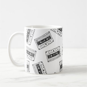 Naadloos patroon met compact cassette in koffiemok