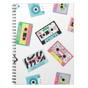 Naadloos patroon met geluidstapes in retro 80s sto notitieboek