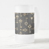 Naadloos patroon met gouden sleutels matglas bierpul (Voorkant rechts)