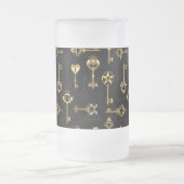 Naadloos patroon met gouden sleutels matglas bierpul (Center)