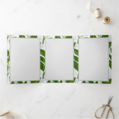 Naadloos patroon met groene theelbladeren drieluik aankondiging (Binnen)