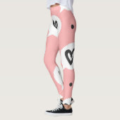 Naadloos patroon met harten. leggings (Links)