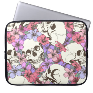 Naadloos patroon met schedelspieren, bloemen laptop sleeve